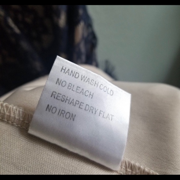 Lace Dress Size 14 - Picture 5 of 5